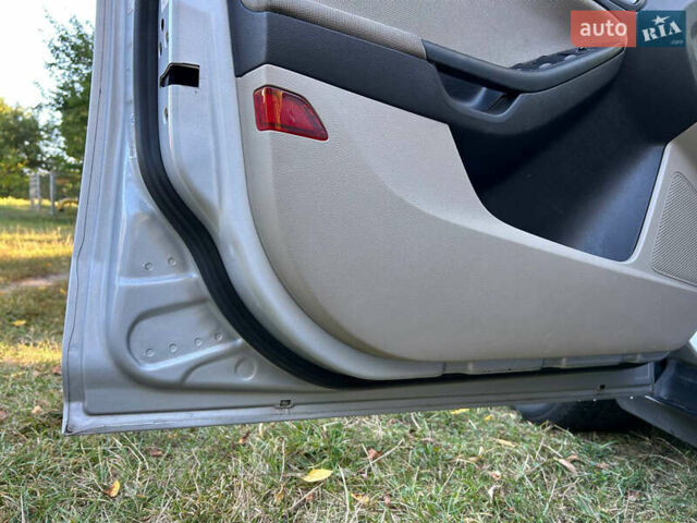 Сірий Форд Фокус, об'ємом двигуна 2 л та пробігом 191 тис. км за 7800 $, фото 13 на Automoto.ua