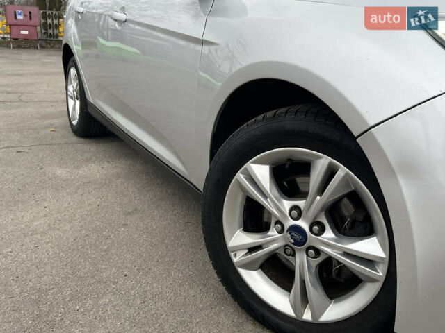 Сірий Форд Фокус, об'ємом двигуна 2 л та пробігом 234 тис. км за 6600 $, фото 20 на Automoto.ua