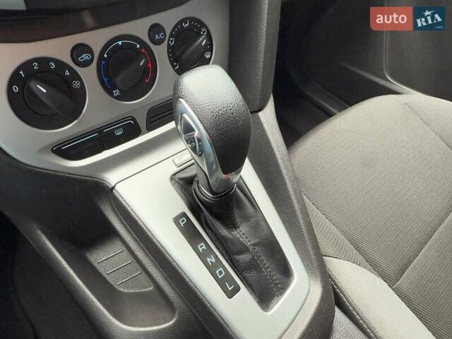 Серый Форд Фокус, объемом двигателя 2 л и пробегом 176 тыс. км за 8990 $, фото 17 на Automoto.ua