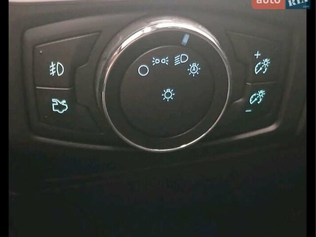 Серый Форд Фокус, объемом двигателя 2 л и пробегом 238 тыс. км за 7100 $, фото 7 на Automoto.ua