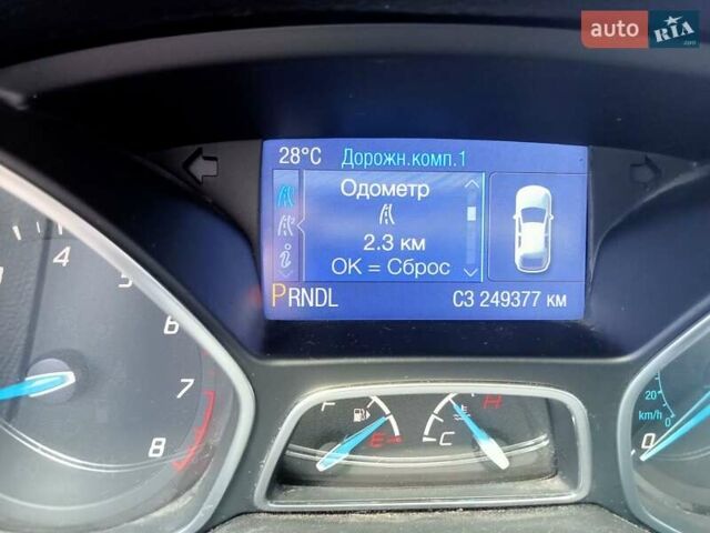 Серый Форд Фокус, объемом двигателя 2 л и пробегом 249 тыс. км за 7500 $, фото 9 на Automoto.ua