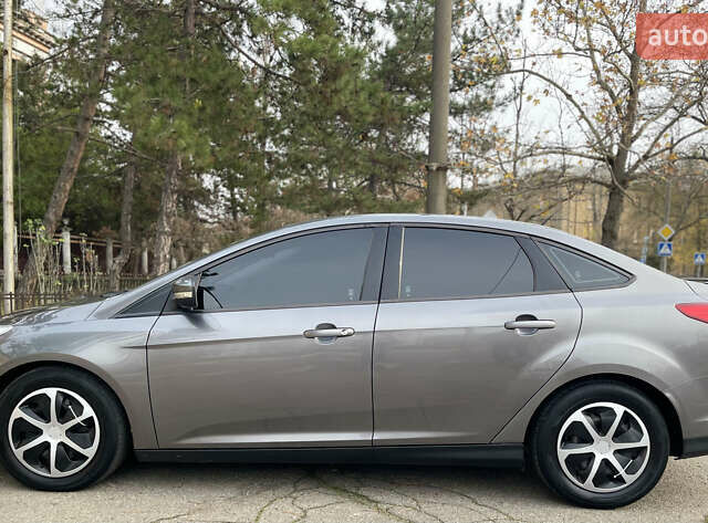 Серый Форд Фокус, объемом двигателя 2 л и пробегом 127 тыс. км за 8799 $, фото 2 на Automoto.ua