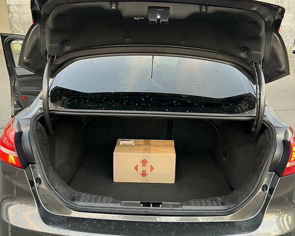 Сірий Форд Фокус, об'ємом двигуна 2 л та пробігом 182 тис. км за 7300 $, фото 15 на Automoto.ua