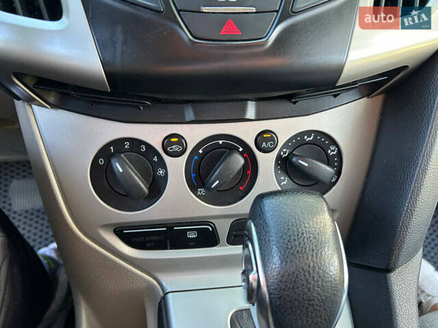 Сірий Форд Фокус, об'ємом двигуна 2 л та пробігом 191 тис. км за 7800 $, фото 23 на Automoto.ua