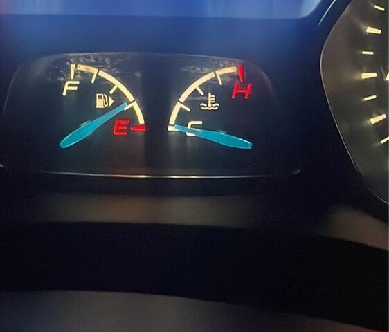 Сірий Форд Фокус, об'ємом двигуна 2 л та пробігом 290 тис. км за 5500 $, фото 3 на Automoto.ua