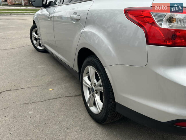 Сірий Форд Фокус, об'ємом двигуна 2 л та пробігом 234 тис. км за 6600 $, фото 15 на Automoto.ua