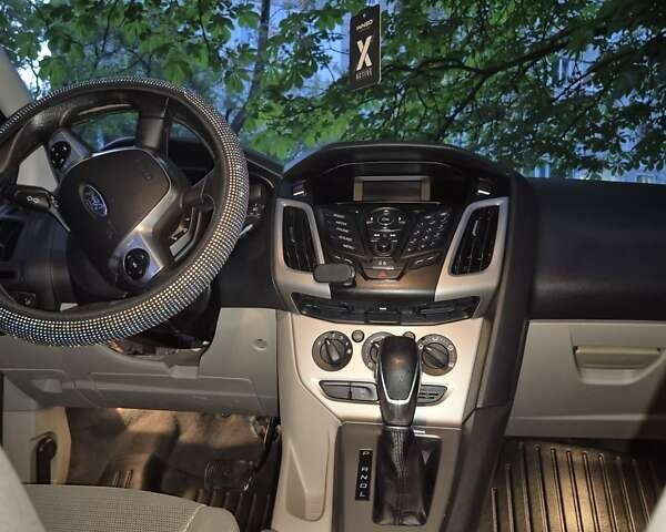 Серый Форд Фокус, объемом двигателя 2 л и пробегом 189 тыс. км за 8500 $, фото 8 на Automoto.ua