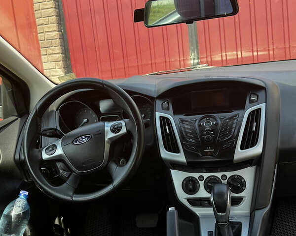 Серый Форд Фокус, объемом двигателя 2 л и пробегом 190 тыс. км за 8200 $, фото 10 на Automoto.ua