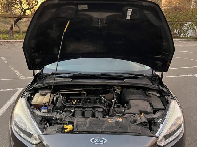 Серый Форд Фокус, объемом двигателя 2 л и пробегом 183 тыс. км за 6800 $, фото 4 на Automoto.ua