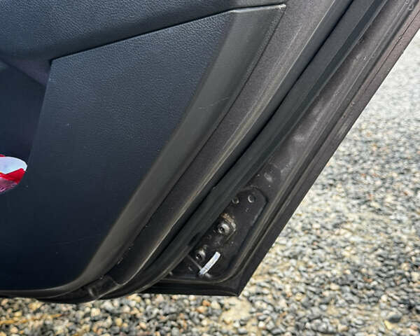 Серый Форд Фокус, объемом двигателя 2 л и пробегом 190 тыс. км за 8200 $, фото 3 на Automoto.ua