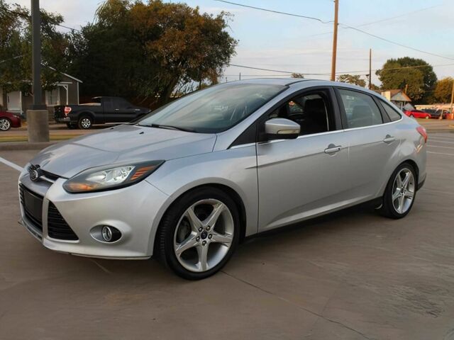 Серый Форд Фокус, объемом двигателя 2 л и пробегом 85 тыс. км за 6000 $, фото 2 на Automoto.ua