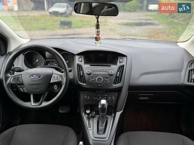 Сірий Форд Фокус, об'ємом двигуна 2 л та пробігом 169 тис. км за 6400 $, фото 8 на Automoto.ua