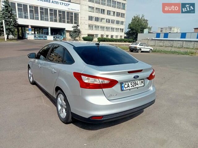Серый Форд Фокус, объемом двигателя 2 л и пробегом 249 тыс. км за 7500 $, фото 3 на Automoto.ua