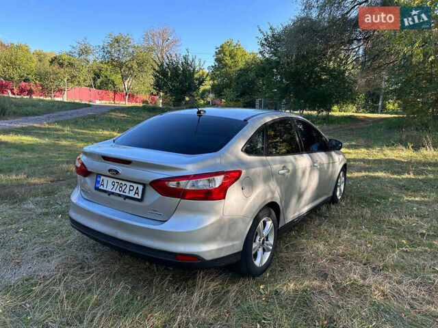 Сірий Форд Фокус, об'ємом двигуна 2 л та пробігом 191 тис. км за 7800 $, фото 6 на Automoto.ua