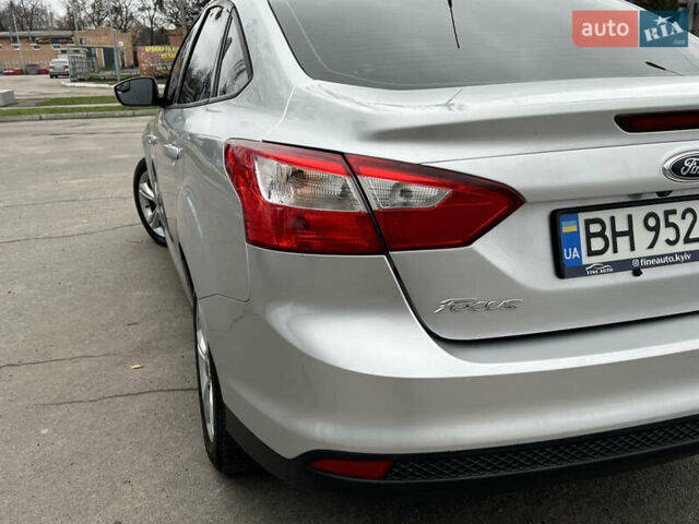 Сірий Форд Фокус, об'ємом двигуна 2 л та пробігом 234 тис. км за 6600 $, фото 14 на Automoto.ua