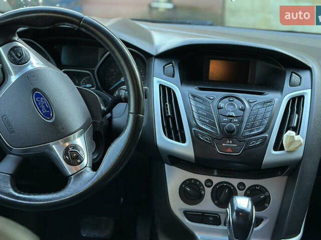 Серый Форд Фокус, объемом двигателя 2 л и пробегом 260 тыс. км за 7000 $, фото 14 на Automoto.ua