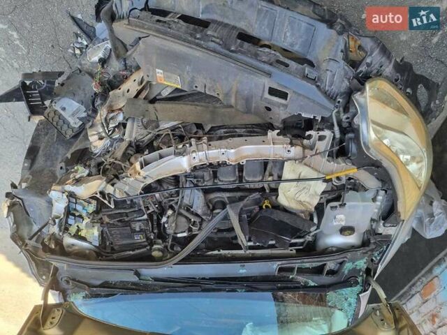 Сірий Форд Фокус, об'ємом двигуна 2 л та пробігом 250 тис. км за 2000 $, фото 7 на Automoto.ua