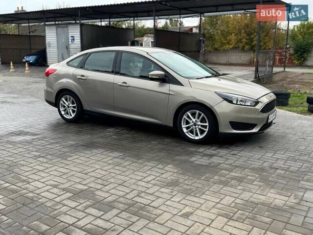 Сірий Форд Фокус, об'ємом двигуна 2 л та пробігом 169 тис. км за 6400 $, фото 10 на Automoto.ua