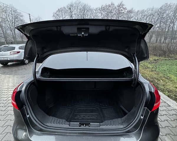 Серый Форд Фокус, объемом двигателя 2 л и пробегом 111 тыс. км за 7350 $, фото 13 на Automoto.ua