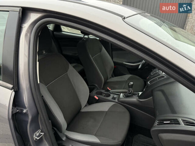Серый Форд Фокус, объемом двигателя 1 л и пробегом 145 тыс. км за 6350 $, фото 33 на Automoto.ua