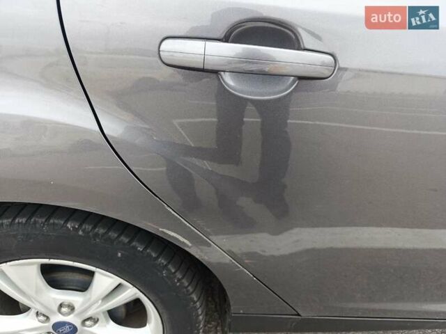 Сірий Форд Фокус, об'ємом двигуна 2 л та пробігом 129 тис. км за 6800 $, фото 4 на Automoto.ua