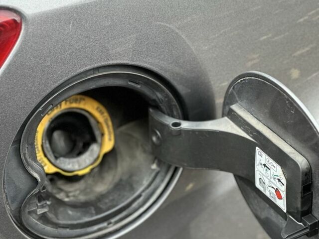 Сірий Форд Фокус, об'ємом двигуна 2 л та пробігом 155 тис. км за 6500 $, фото 11 на Automoto.ua