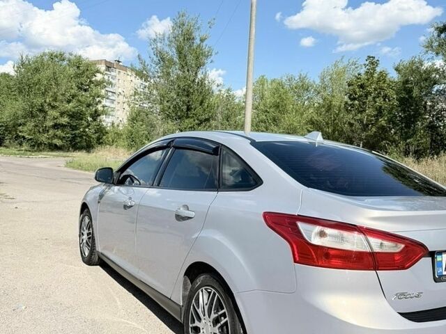 Серый Форд Фокус, объемом двигателя 1 л и пробегом 214 тыс. км за 6150 $, фото 8 на Automoto.ua
