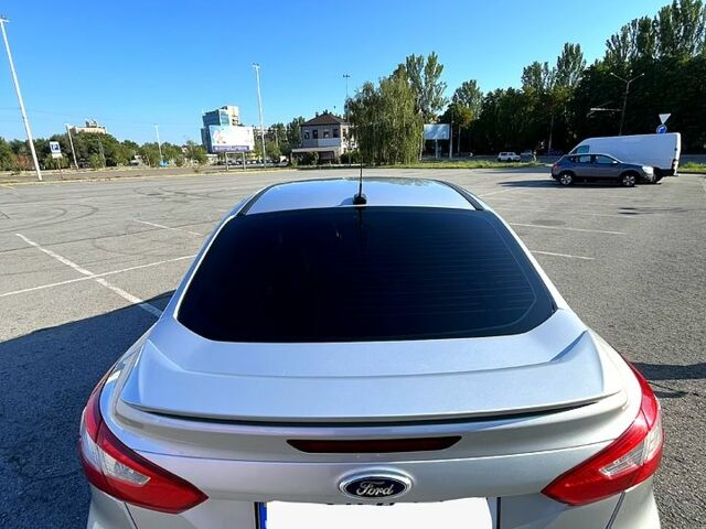 Сірий Форд Фокус, об'ємом двигуна 2 л та пробігом 183 тис. км за 7000 $, фото 5 на Automoto.ua