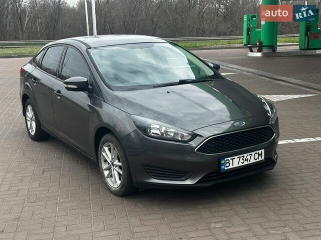 Серый Форд Фокус, объемом двигателя 2 л и пробегом 185 тыс. км за 5850 $, фото 2 на Automoto.ua
