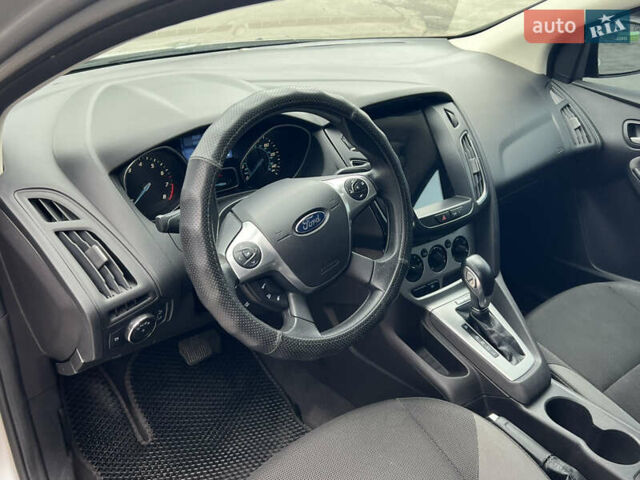 Сірий Форд Фокус, об'ємом двигуна 2 л та пробігом 234 тис. км за 6600 $, фото 25 на Automoto.ua