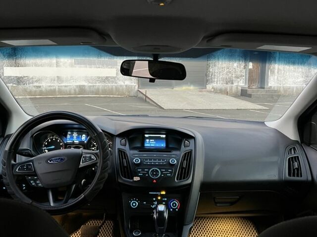 Серый Форд Фокус, объемом двигателя 2 л и пробегом 183 тыс. км за 6800 $, фото 1 на Automoto.ua