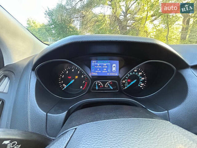 Сірий Форд Фокус, об'ємом двигуна 2 л та пробігом 191 тис. км за 7800 $, фото 21 на Automoto.ua