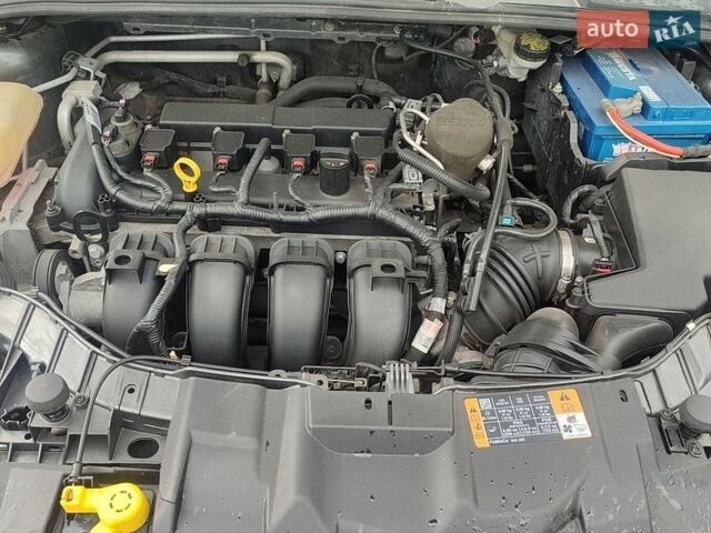 Сірий Форд Фокус, об'ємом двигуна 2 л та пробігом 184 тис. км за 8200 $, фото 17 на Automoto.ua