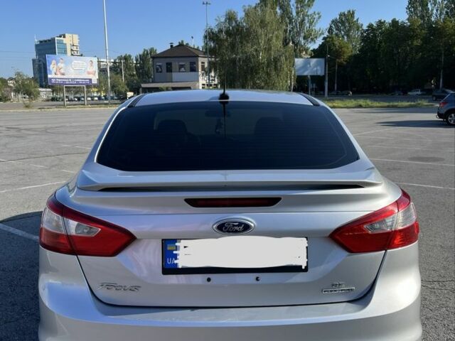 Серый Форд Фокус, объемом двигателя 2 л и пробегом 183 тыс. км за 7200 $, фото 2 на Automoto.ua