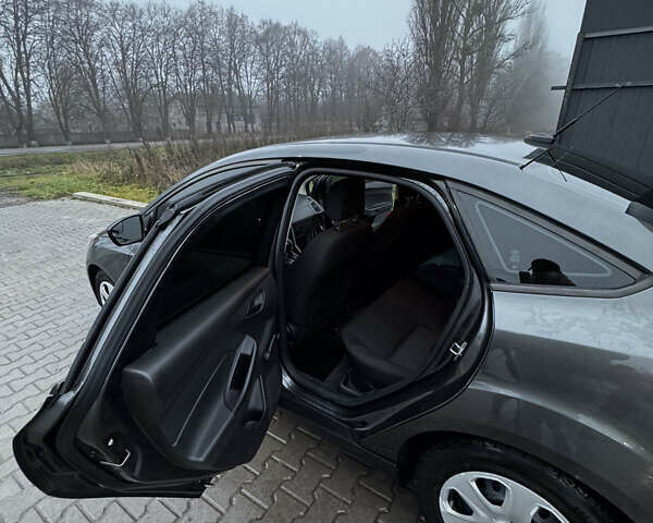 Серый Форд Фокус, объемом двигателя 2 л и пробегом 111 тыс. км за 7350 $, фото 15 на Automoto.ua