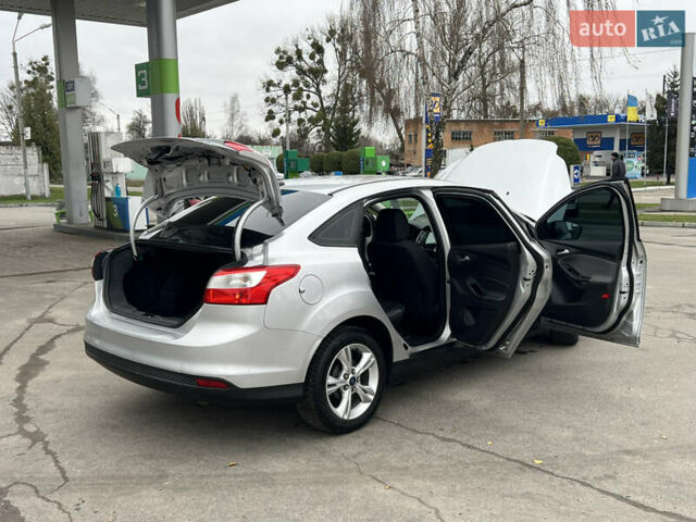 Сірий Форд Фокус, об'ємом двигуна 2 л та пробігом 234 тис. км за 6600 $, фото 46 на Automoto.ua