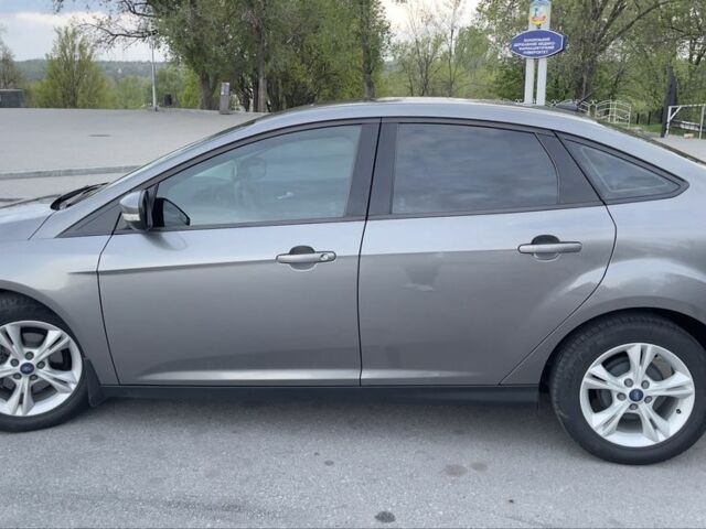 Серый Форд Фокус, объемом двигателя 2 л и пробегом 140 тыс. км за 8900 $, фото 6 на Automoto.ua