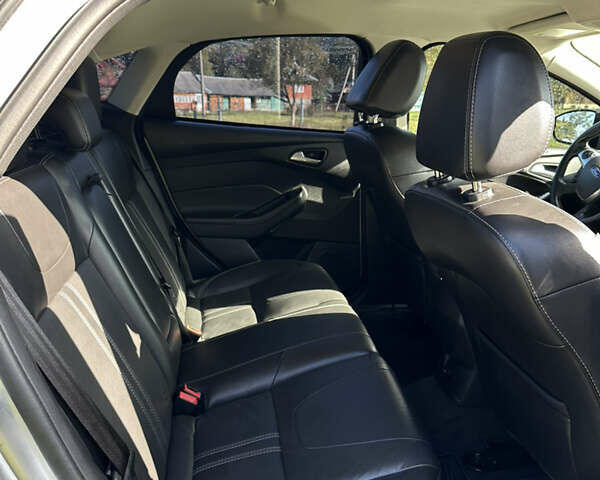 Серый Форд Фокус, объемом двигателя 2 л и пробегом 260 тыс. км за 7000 $, фото 12 на Automoto.ua