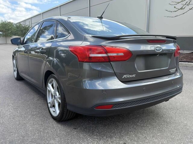 Серый Форд Фокус, объемом двигателя 2 л и пробегом 75 тыс. км за 4000 $, фото 6 на Automoto.ua