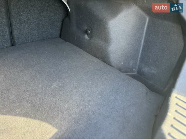 Серый Форд Фокус, объемом двигателя 2 л и пробегом 83 тыс. км за 9200 $, фото 28 на Automoto.ua