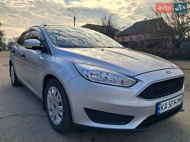 Сірий Форд Фокус, об'ємом двигуна 1.6 л та пробігом 139 тис. км за 7900 $, фото 4 на Automoto.ua