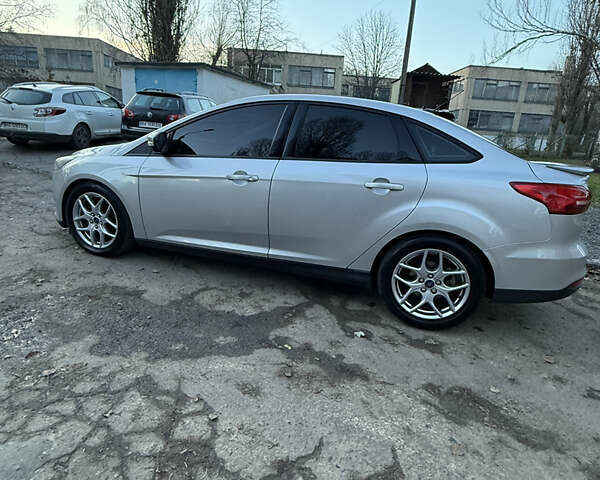 Серый Форд Фокус, объемом двигателя 2 л и пробегом 122 тыс. км за 8999 $, фото 4 на Automoto.ua