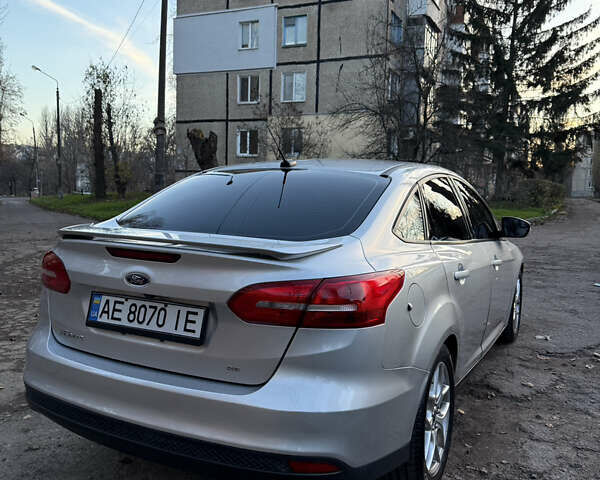 Серый Форд Фокус, объемом двигателя 2 л и пробегом 122 тыс. км за 8999 $, фото 6 на Automoto.ua