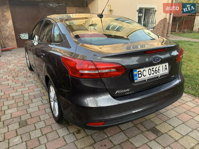 Сірий Форд Фокус, об'ємом двигуна 2 л та пробігом 70 тис. км за 8700 $, фото 5 на Automoto.ua