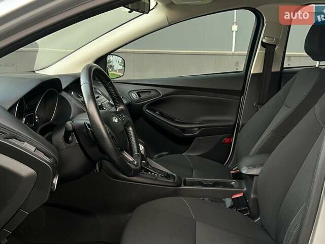 Сірий Форд Фокус, об'ємом двигуна 2 л та пробігом 250 тис. км за 6999 $, фото 14 на Automoto.ua