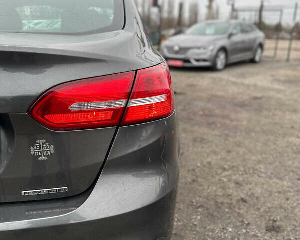 Серый Форд Фокус, объемом двигателя 2 л и пробегом 175 тыс. км за 6500 $, фото 10 на Automoto.ua