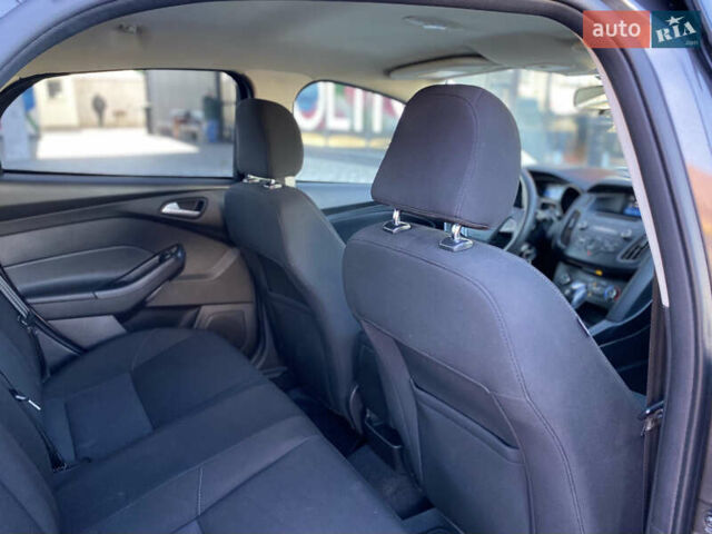 Серый Форд Фокус, объемом двигателя 2 л и пробегом 199 тыс. км за 7500 $, фото 24 на Automoto.ua