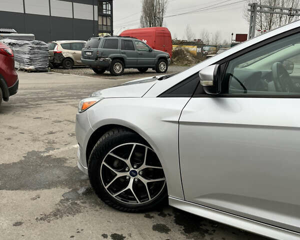 Серый Форд Фокус, объемом двигателя 2 л и пробегом 120 тыс. км за 8800 $, фото 7 на Automoto.ua