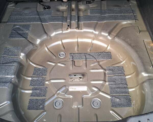 Серый Форд Фокус, объемом двигателя 2 л и пробегом 95 тыс. км за 7500 $, фото 15 на Automoto.ua