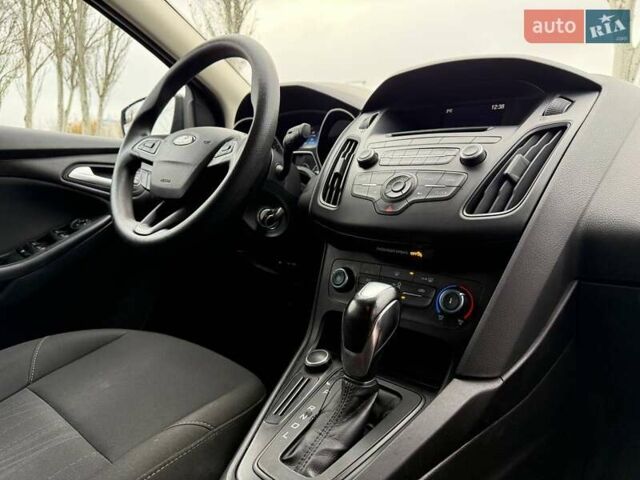 Серый Форд Фокус, объемом двигателя 2 л и пробегом 148 тыс. км за 9500 $, фото 11 на Automoto.ua